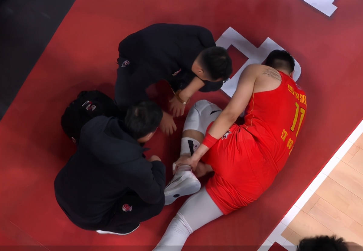 包含球队伤病情报不容乐观，备战较为困难的词条