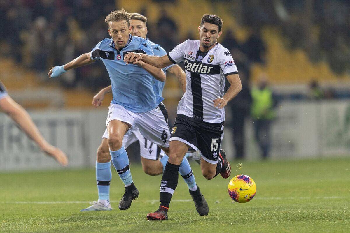 包含意甲球队赴欧洲赛场，展现实力风采的词条