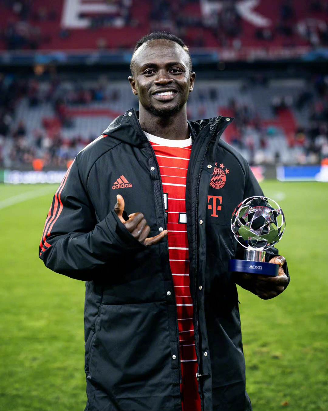 九游游戏-包含汉堡队球员兢兢业业，逐渐发挥重要作用的词条