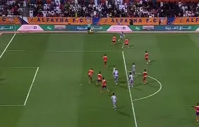 穆巴约进球绝杀，晋级决赛将故事延续