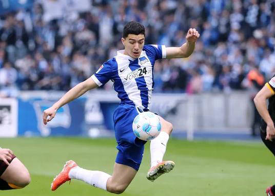 柏林赫塔抢分成功，逐步向前迈进