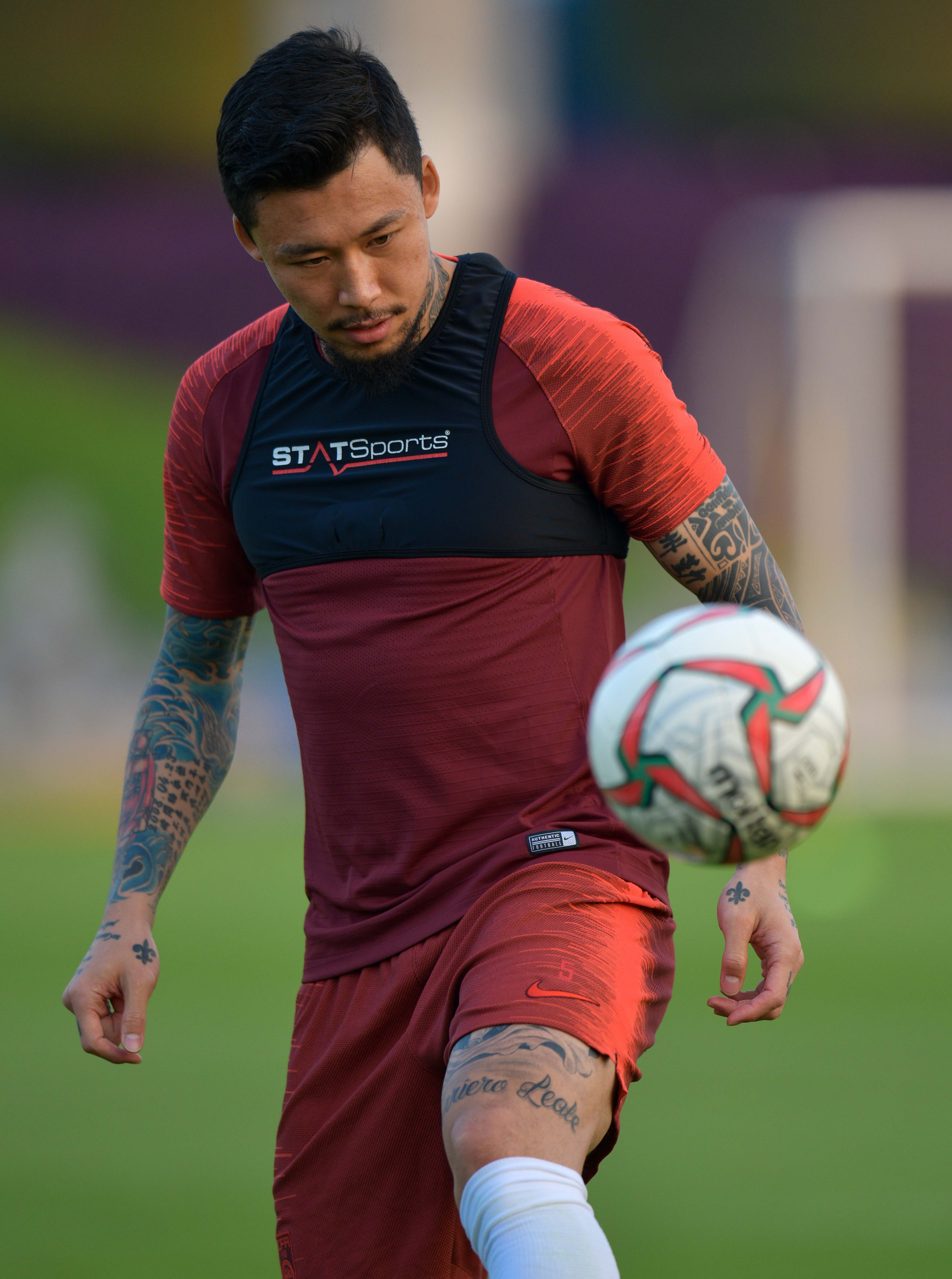 亚洲足球联赛季后赛紧张开启