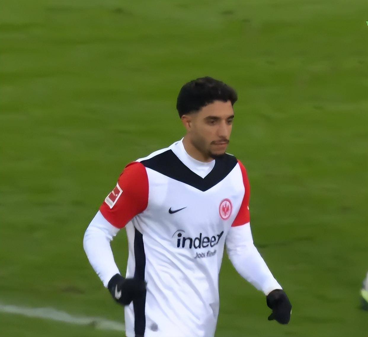 包含法兰克福主场输球，保级之路一波三折的词条