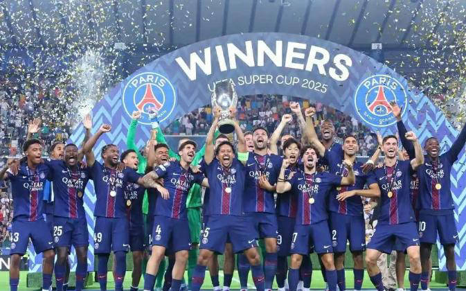 足球豪门争夺冠军殊死战，欧洲赛场再现竞技精神