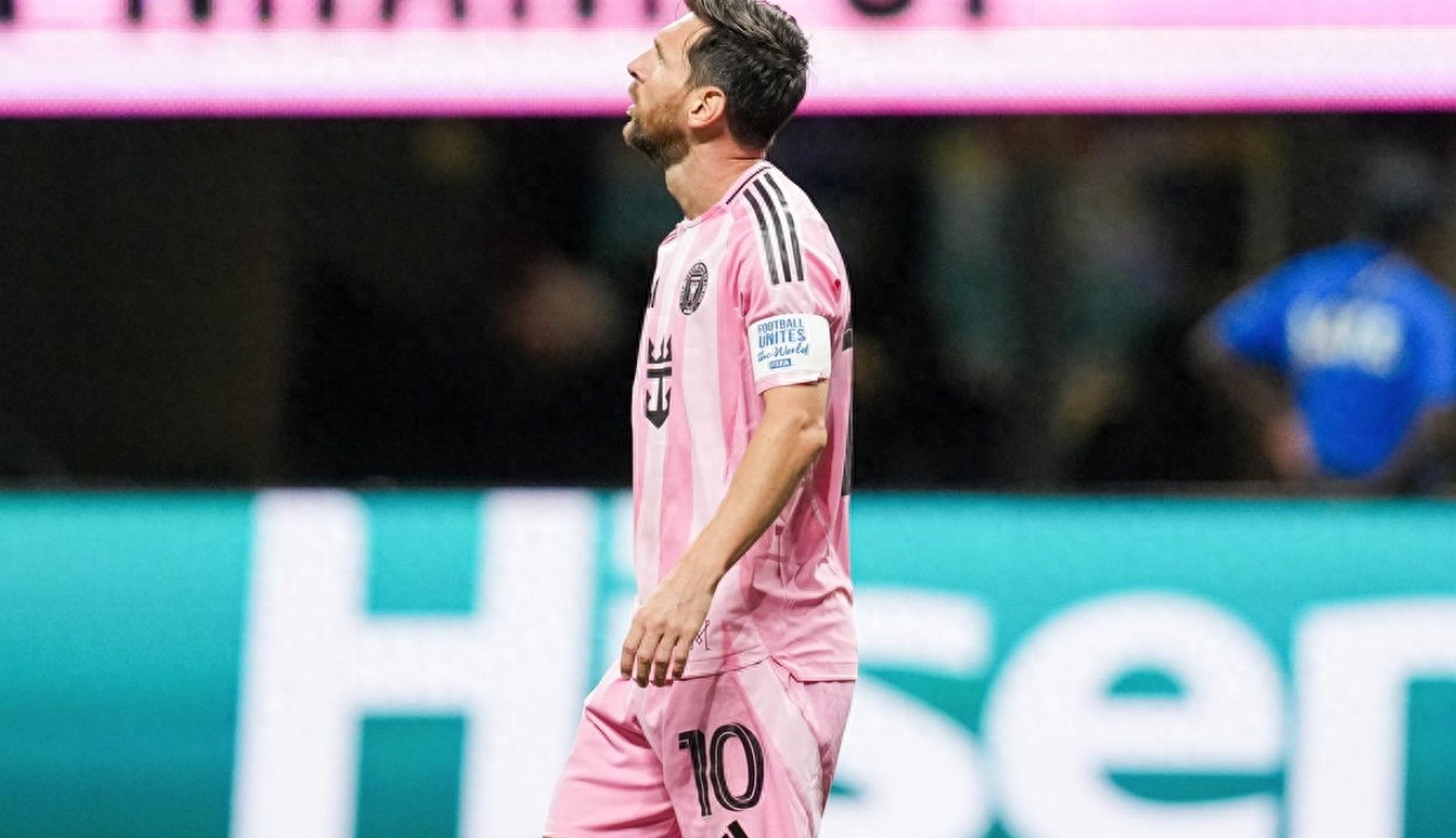 巴黎圣日耳曼梅西独中两元，轻取晋级