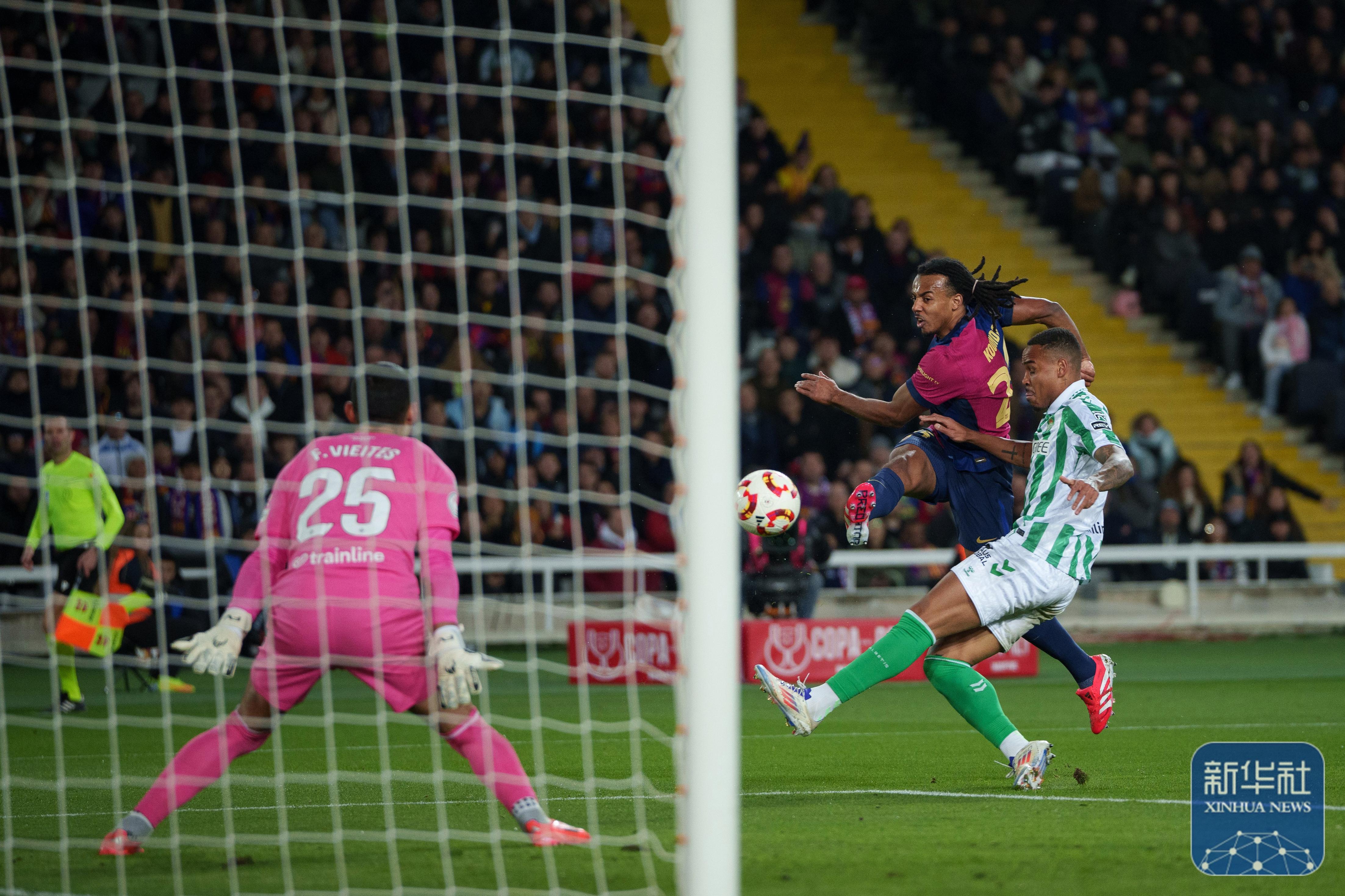 波尔图-马竞险胜，全能中场庞巴宝林火力全开