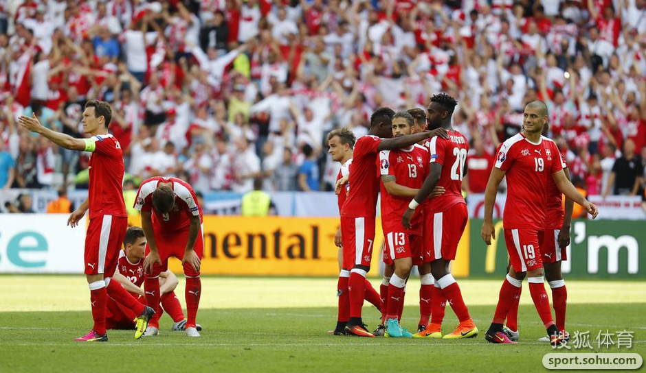 波兰胜瑞士，意外胜利引起球迷惊喜的简单介绍
