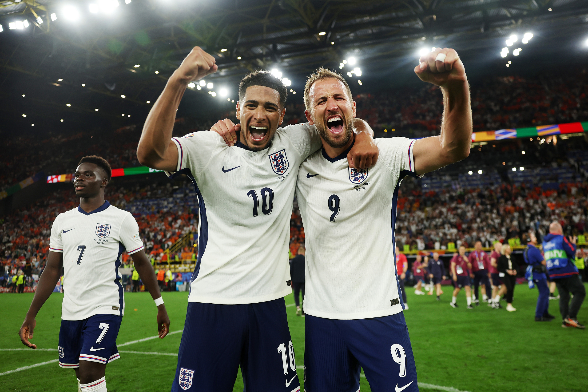 英格兰队备战欧洲杯预选赛，以实力赢得尊重