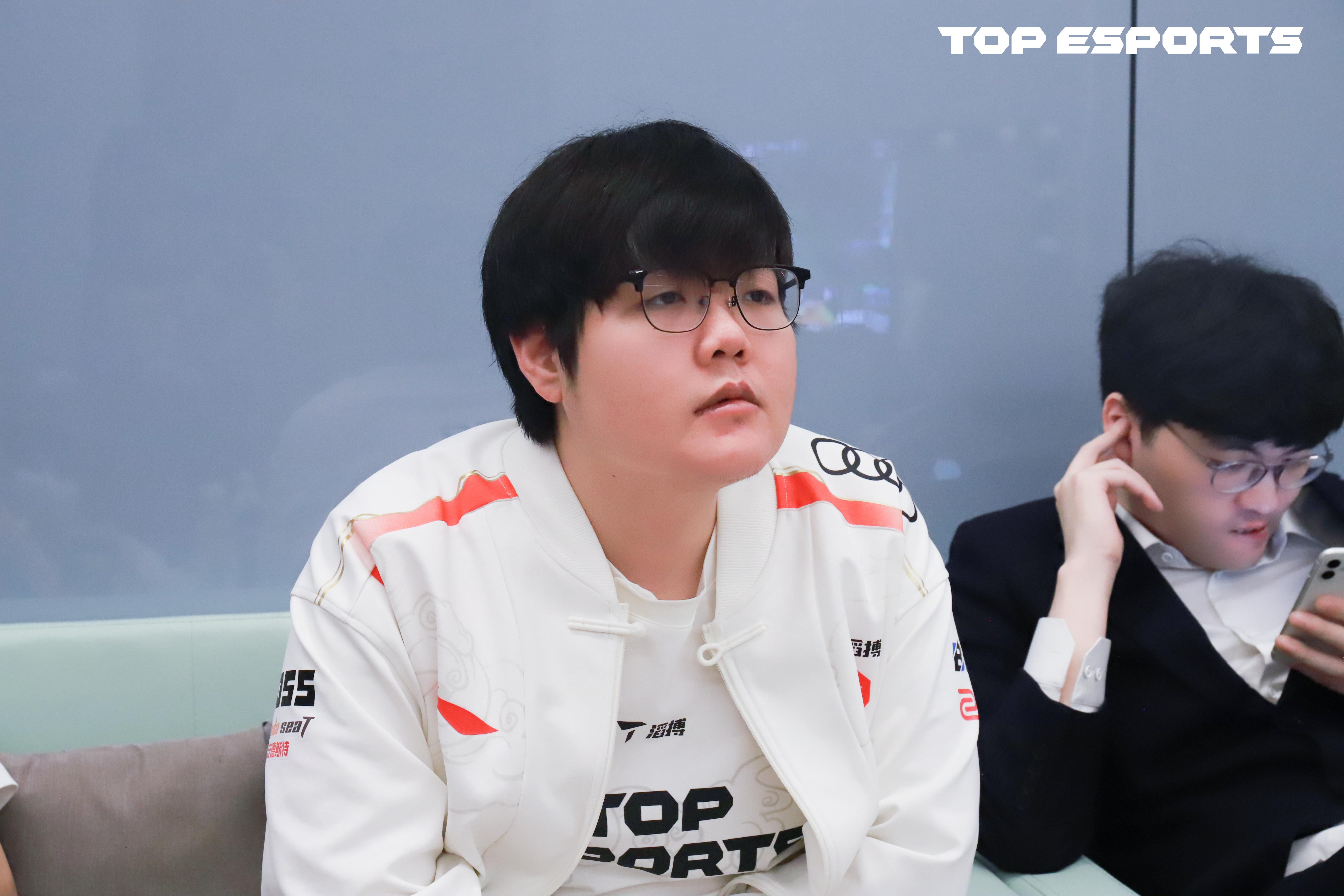 九游体育平台-GEN碾压JDG，Perkz线上压制力十足宿命之战小组赛，让粉丝疯狂欢呼的简单介绍