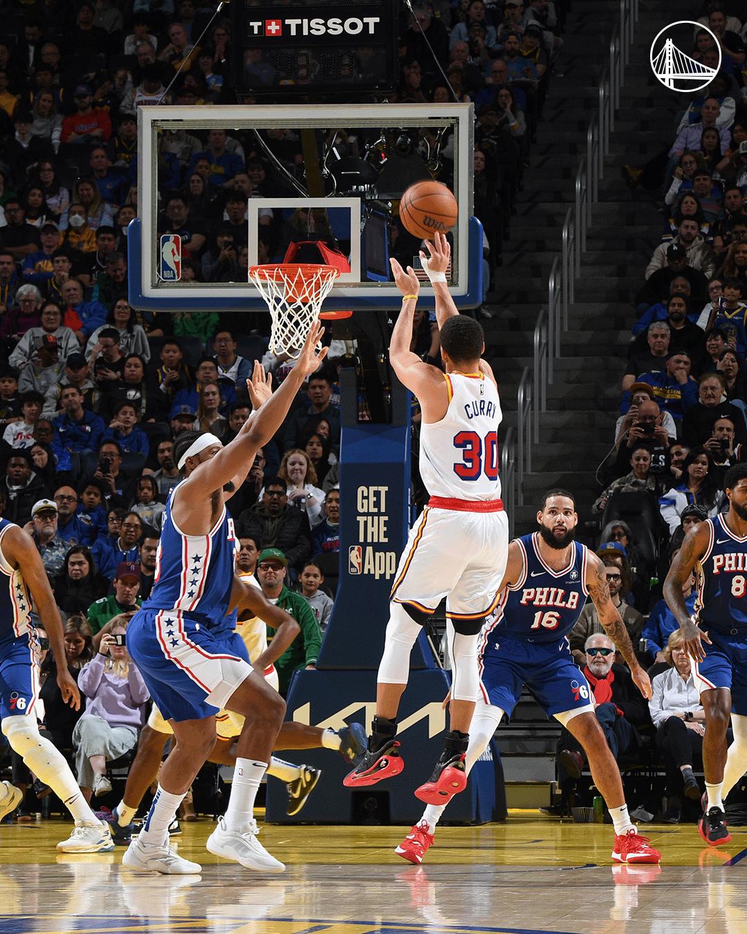 九游娱乐-勇士战胜湖人，库里三分神迹再现