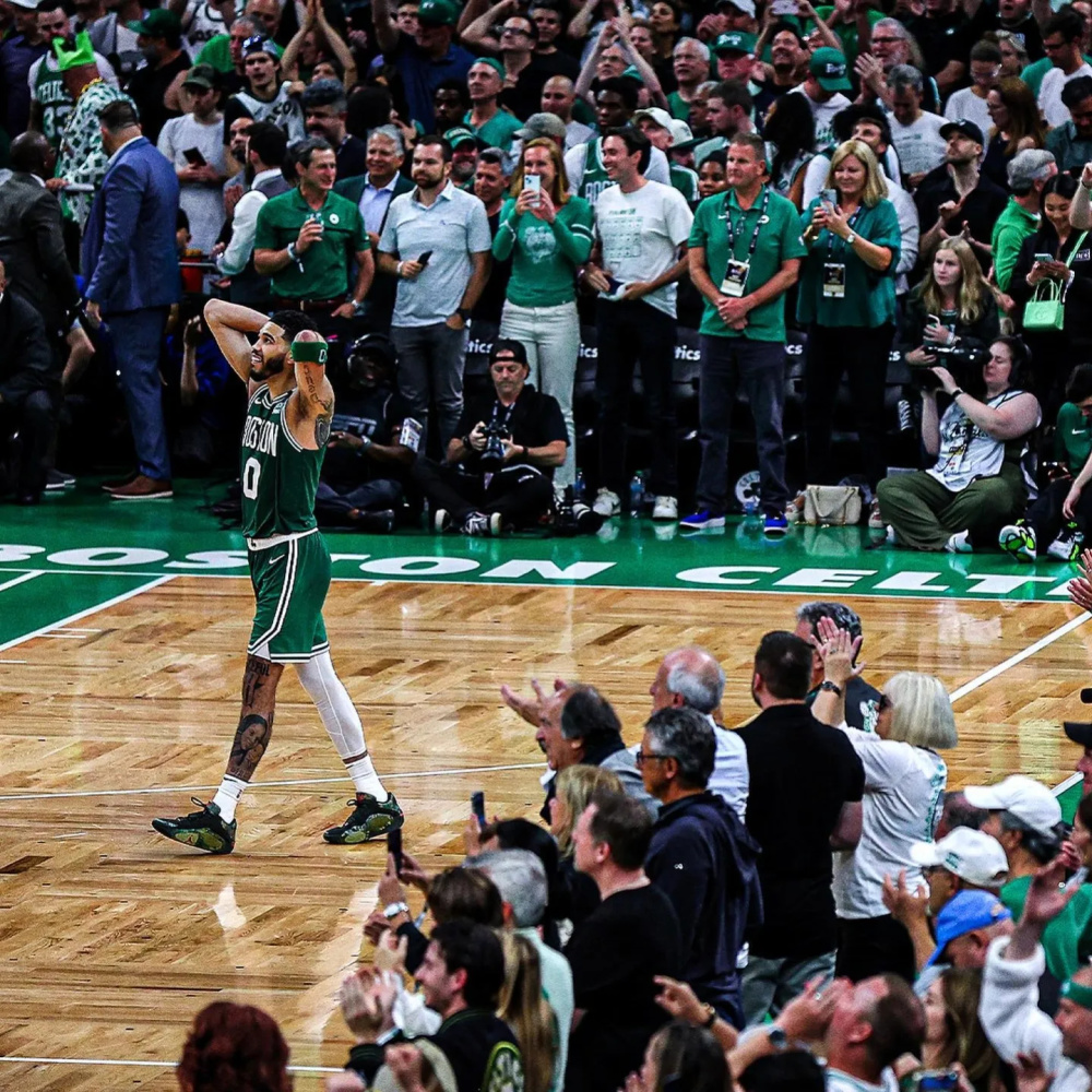 篮网横扫凯尔特人，轻松晋级东部半决赛