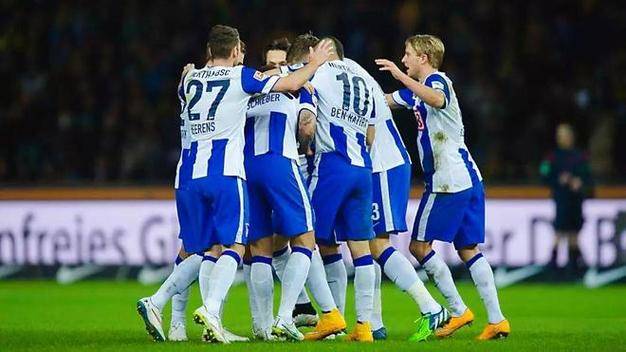 包含柏林赫塔取得关键胜利，提升积分排名的词条