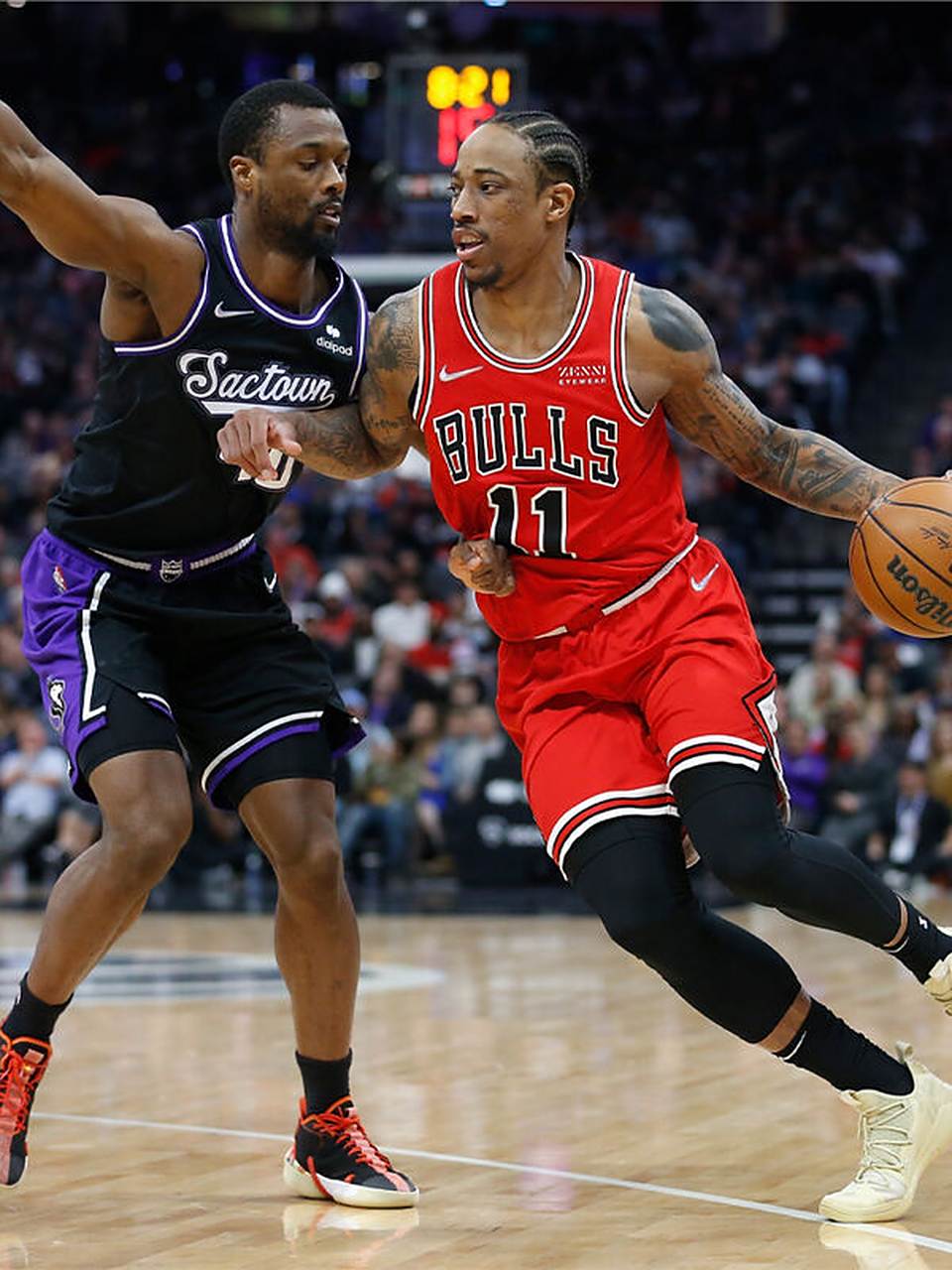 九游娱乐首页-马刺主场击败魔术，德罗赞关键时刻决定胜负