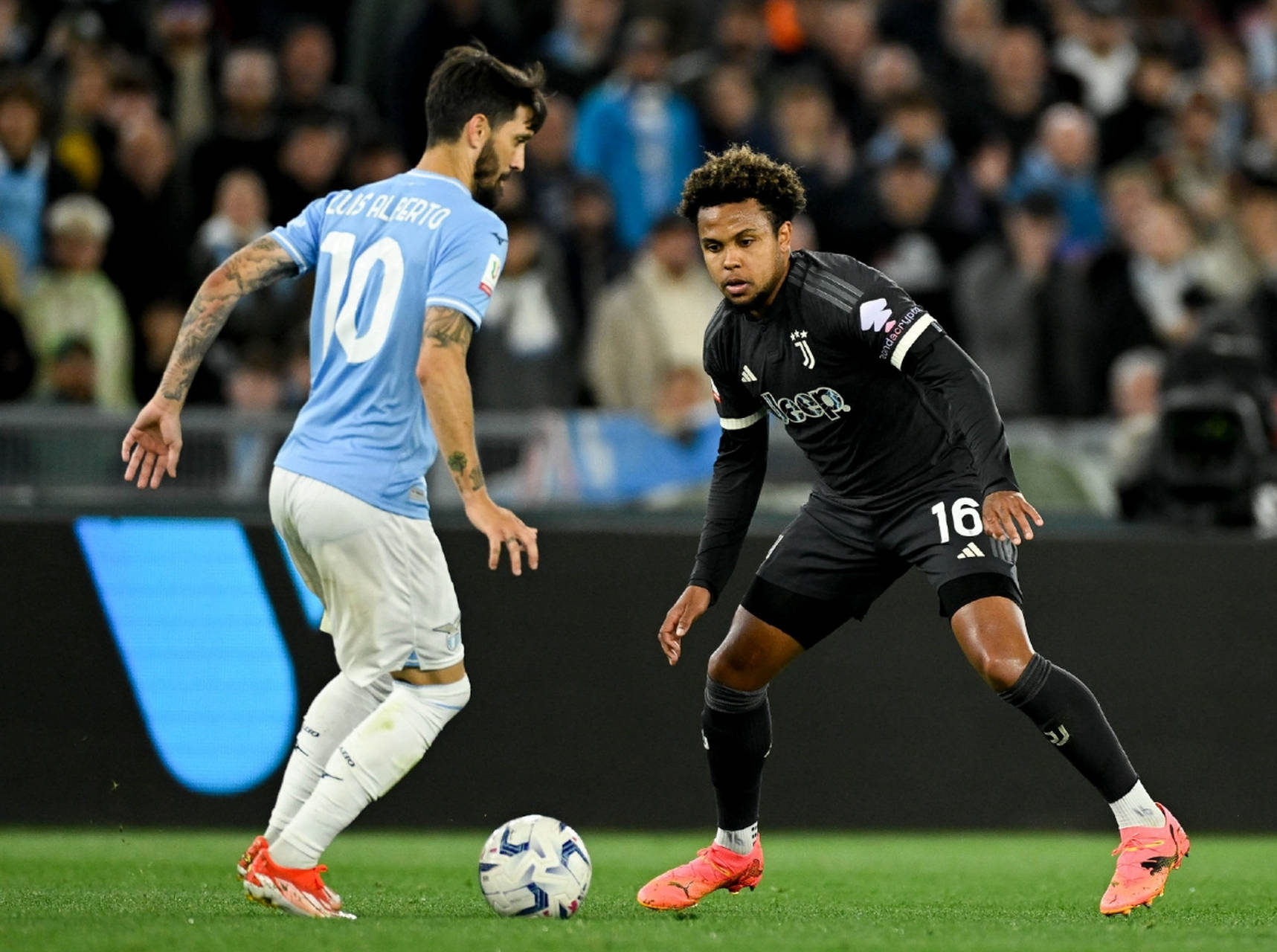 阿根廷飞翼染红！拉齐奥压制那不勒斯！