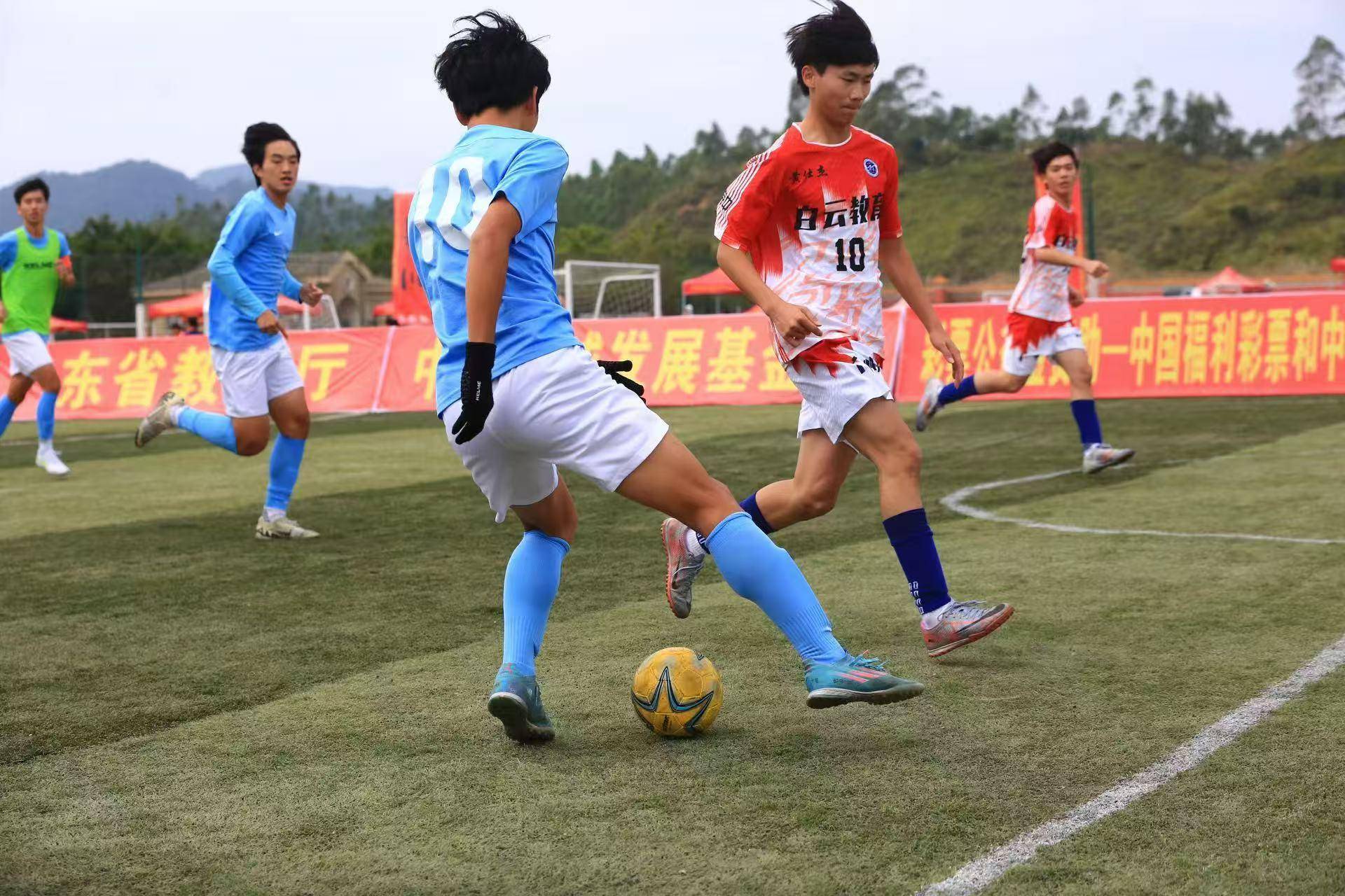 足球联赛中的技术风采不容小觑