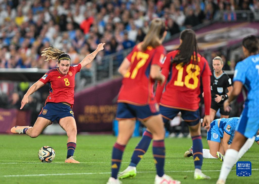 西班牙女足队备战东京奥运，加强训练