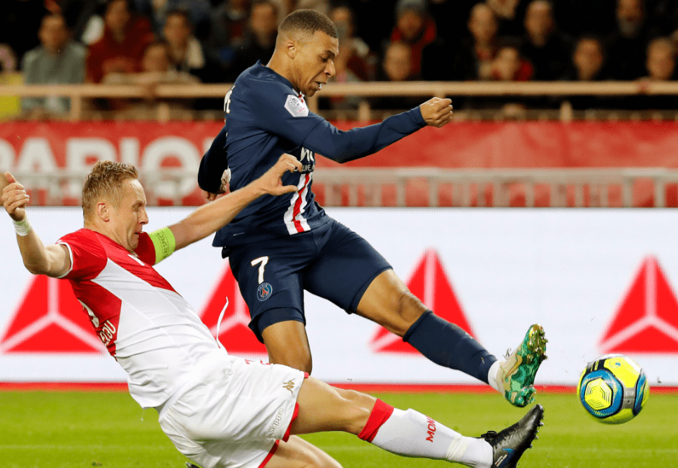 摩纳哥逆转成功，法甲争冠形势白热化