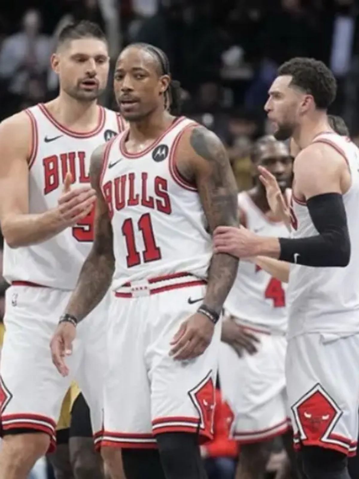 马刺碾压热火,德罗赞关键制胜 马刺碾压热火,德罗赞关键制胜