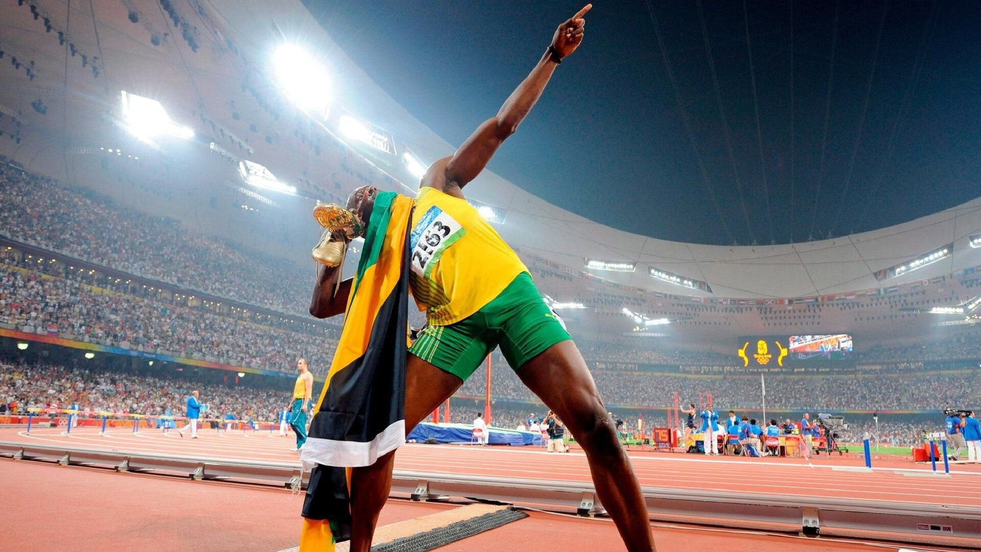 九游体育APP下载-从昔日孤岛到今日救世主，阿劳霍如何用防守艺术让曼城于尼斯折戟