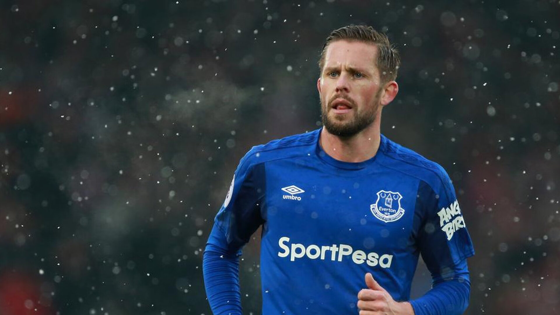 绿茵启示录,当加维的冠军光芒照亮一场不对等的胜利