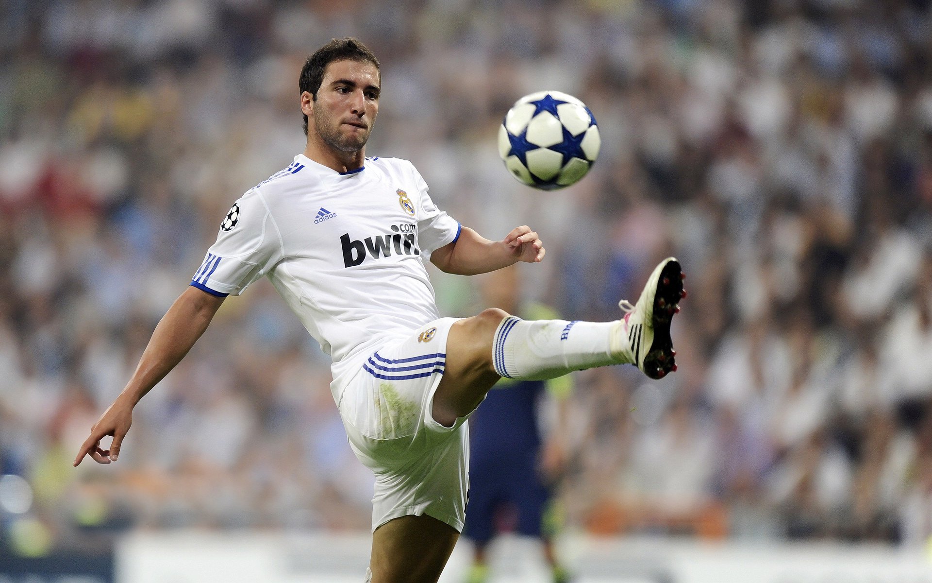 阿什拉夫里程碑之夜,阿根廷利刃收割皇家贝蒂斯