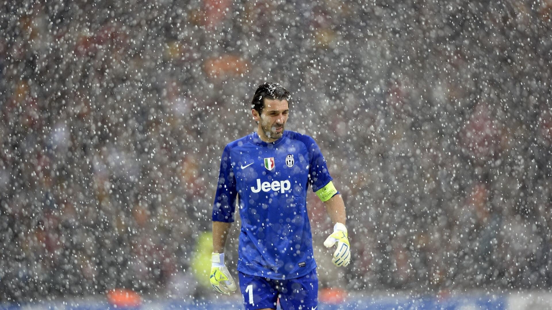 九游娱乐官方-法网险胜联合杯！兹维列夫逆境点燃唯一之火