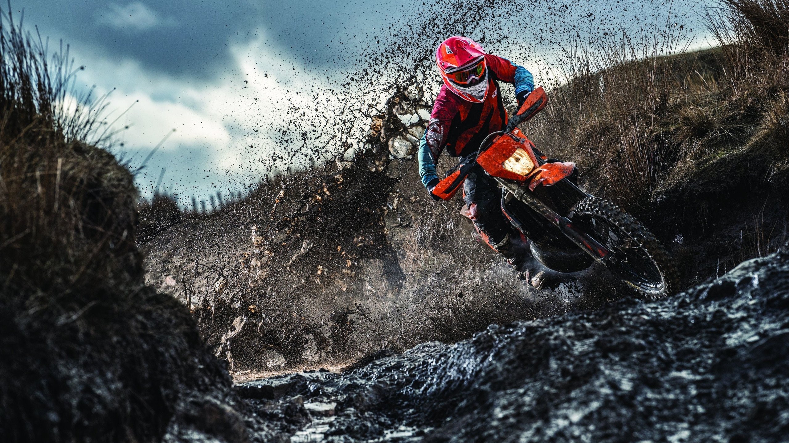 巴黎陷落，一场没有硝烟的美学奇袭与绿茵场上的闪电